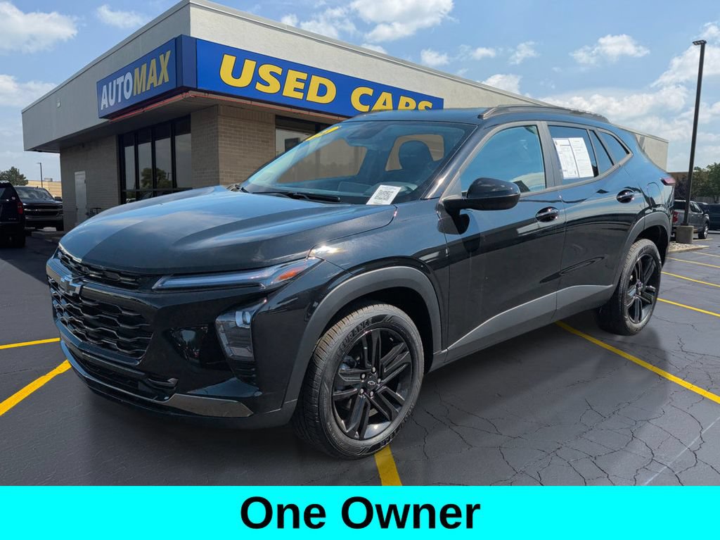 Used 2024 Chevrolet Trax ACTIV w/ Sunroof Package FWD image 1
