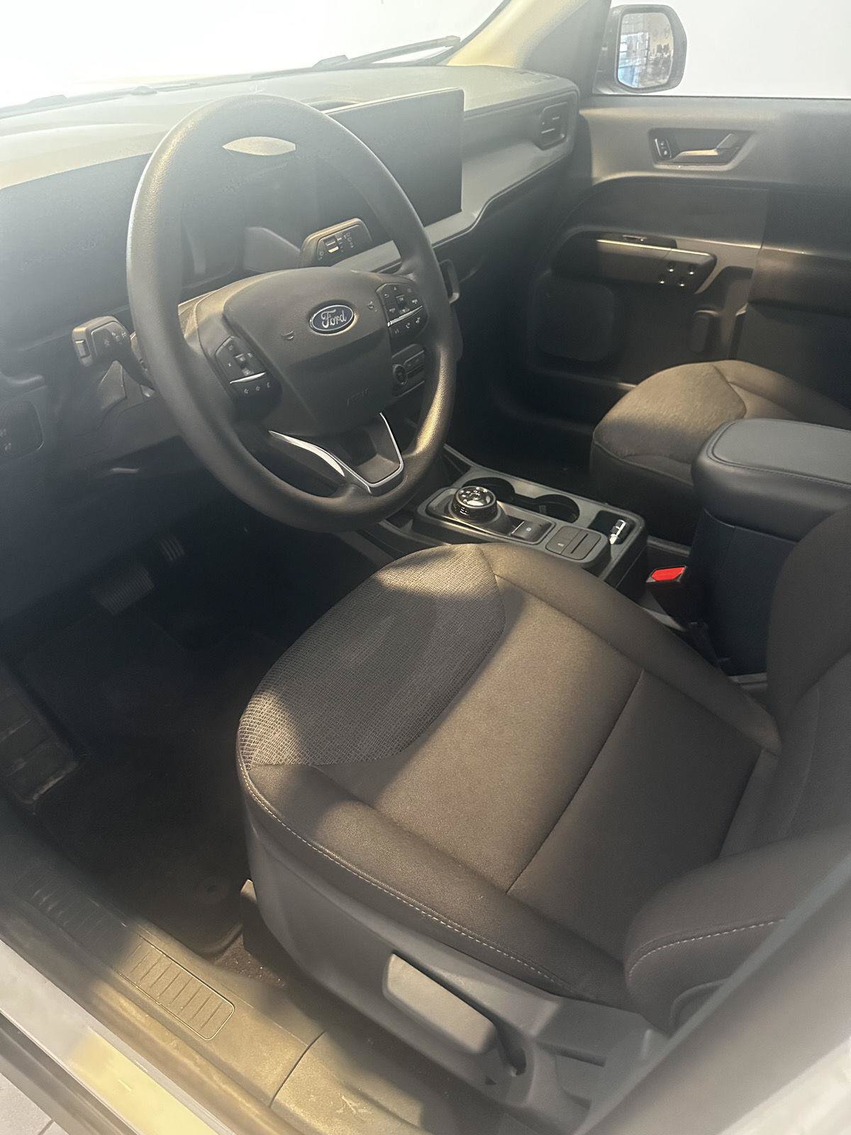 Used 2025 Ford Maverick XL FWD image 7