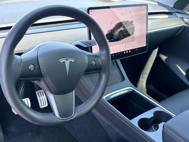 Used 2023 Tesla Model Y Performance image 11
