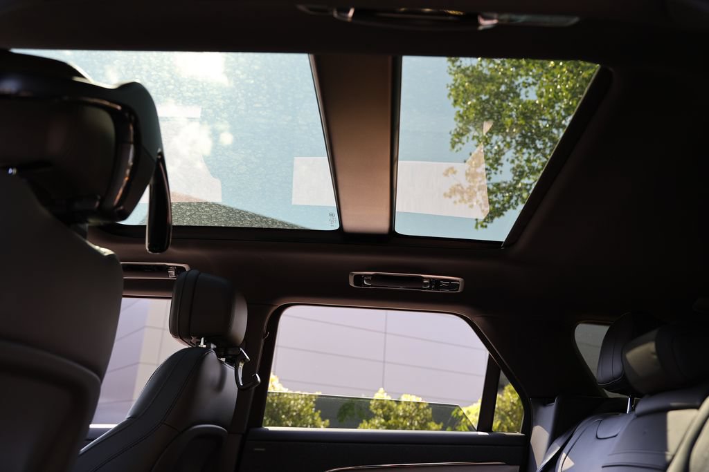 New 2026 Land Rover Range Rover Sport Dynamic SE AWD/4WD image 10