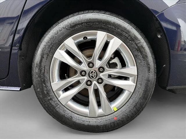 New 2026 Toyota Sienna XLE image 9