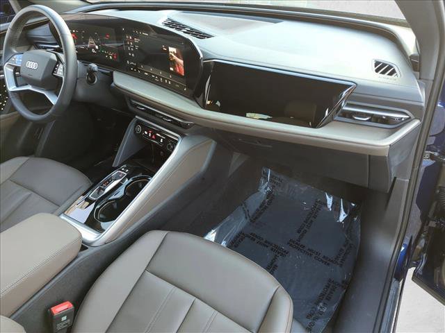 Certified 2025 Audi Q5 Premium w/ Convenience Package image 21