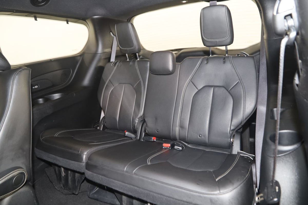 Used 2021 Chrysler Pacifica Touring-L w/ S Appearance Package FWD image 52