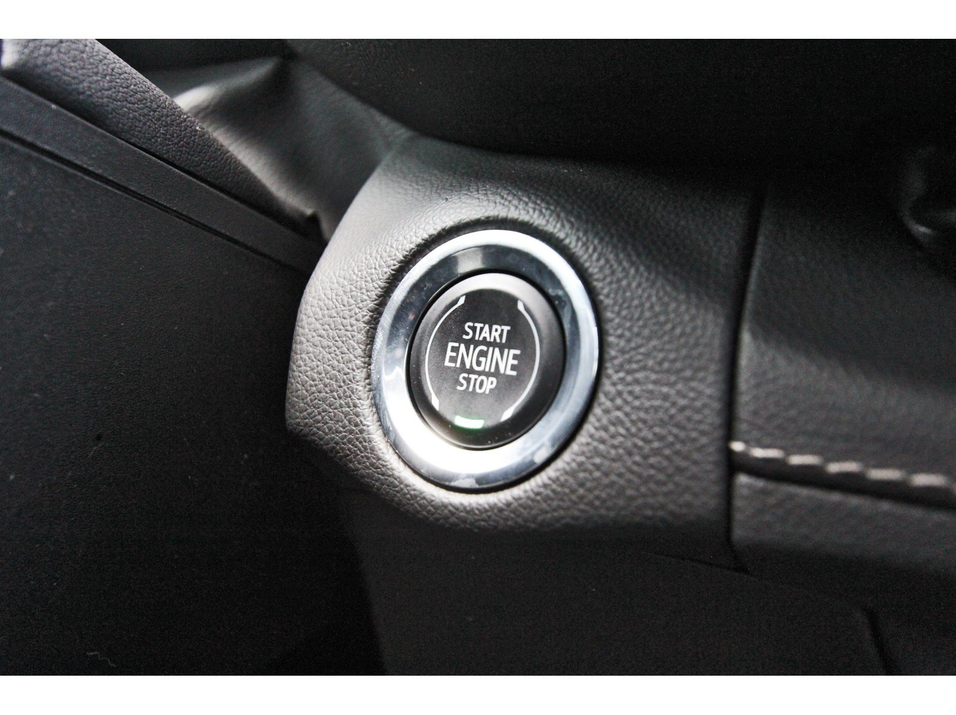 Used 2023 Buick Envision Avenir AWD/4WD image 24