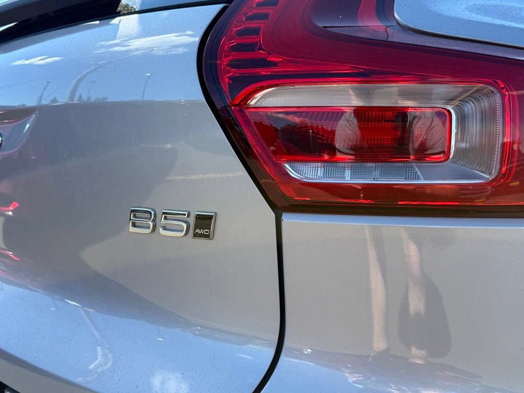 Used 2024 Volvo XC40 B5 Core AWD/4WD image 35