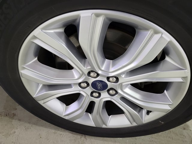 Used 2021 Ford Edge Titanium image 31