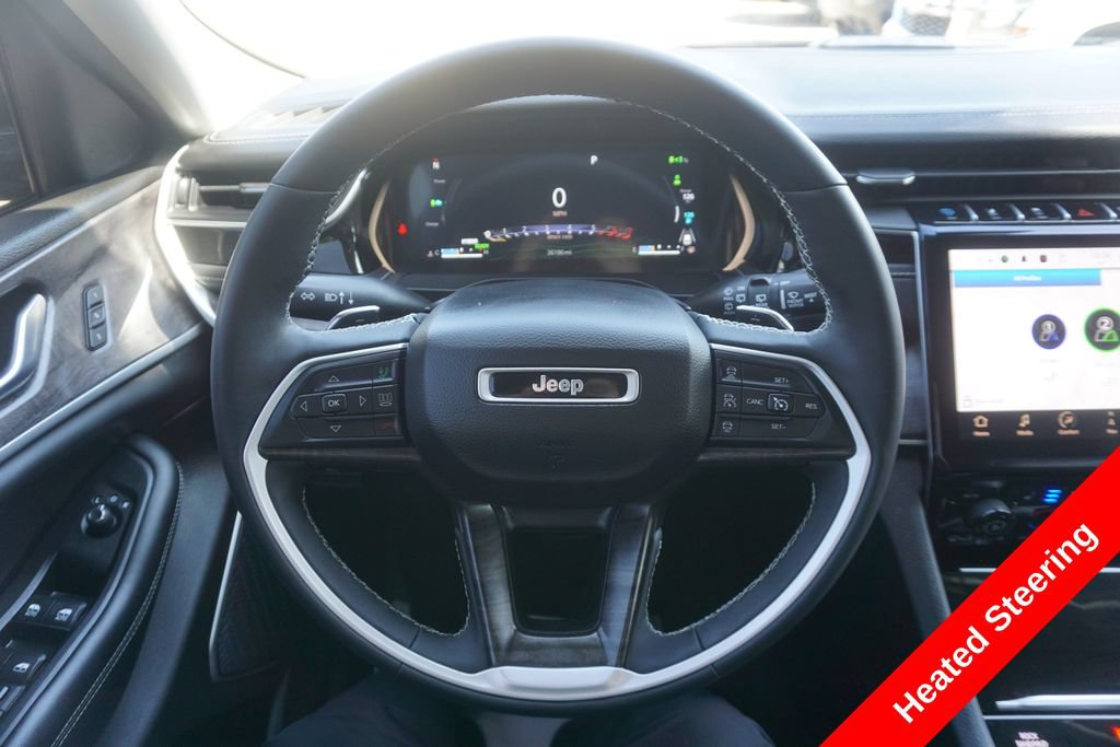Used 2023 Jeep Grand Cherokee 4WD 4xe w/ Luxury Tech Group II image 3