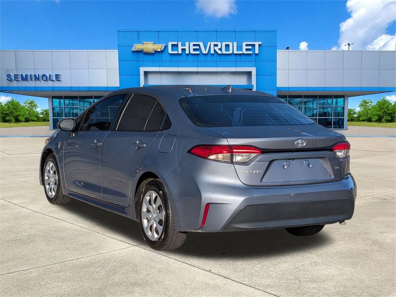 Used 2025 Toyota Corolla LE image 3