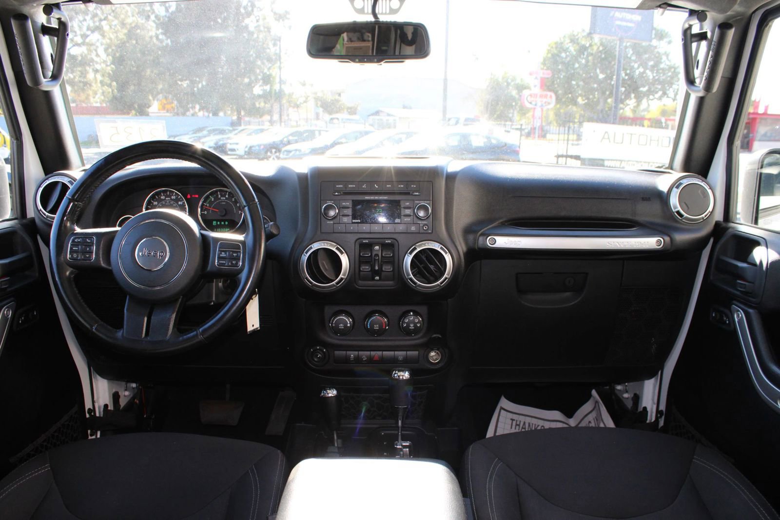 Used 2018 Jeep Wrangler Unlimited Sahara w/ Connectivity Group image 25