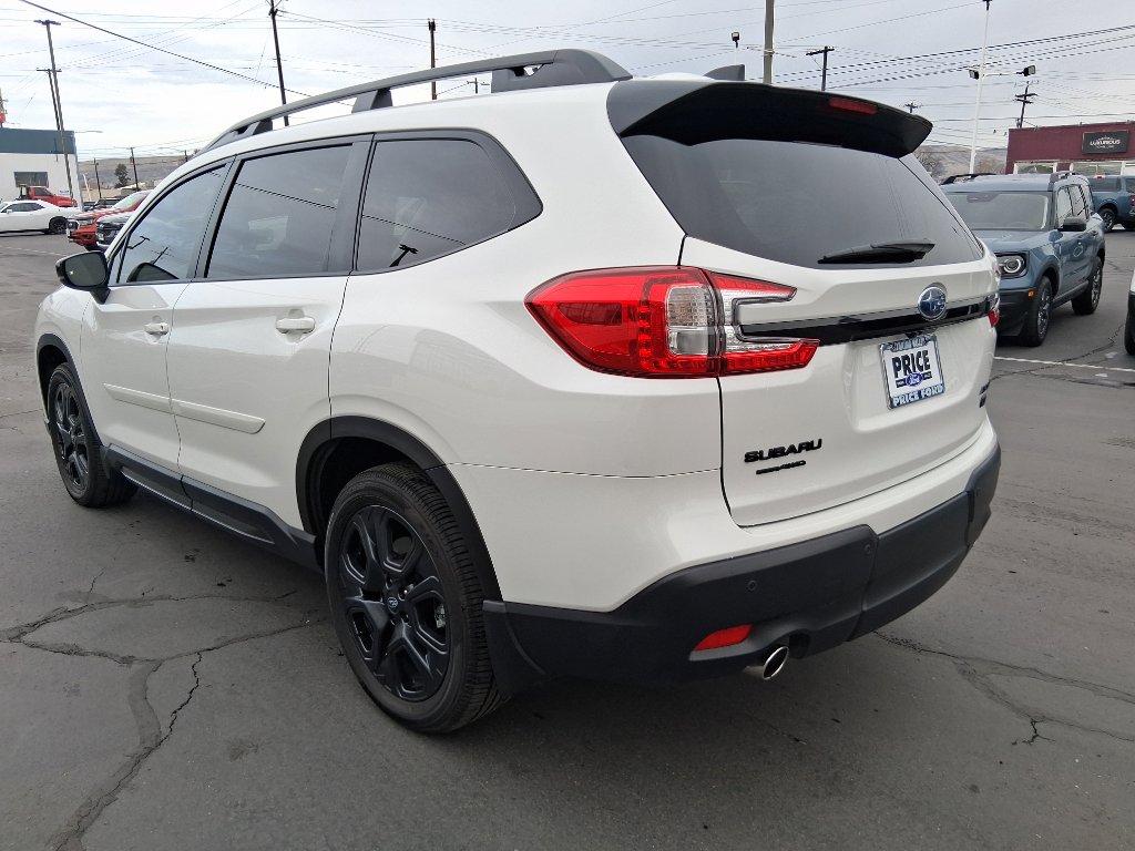Used 2025 Subaru Ascent Bronze Edition image 5