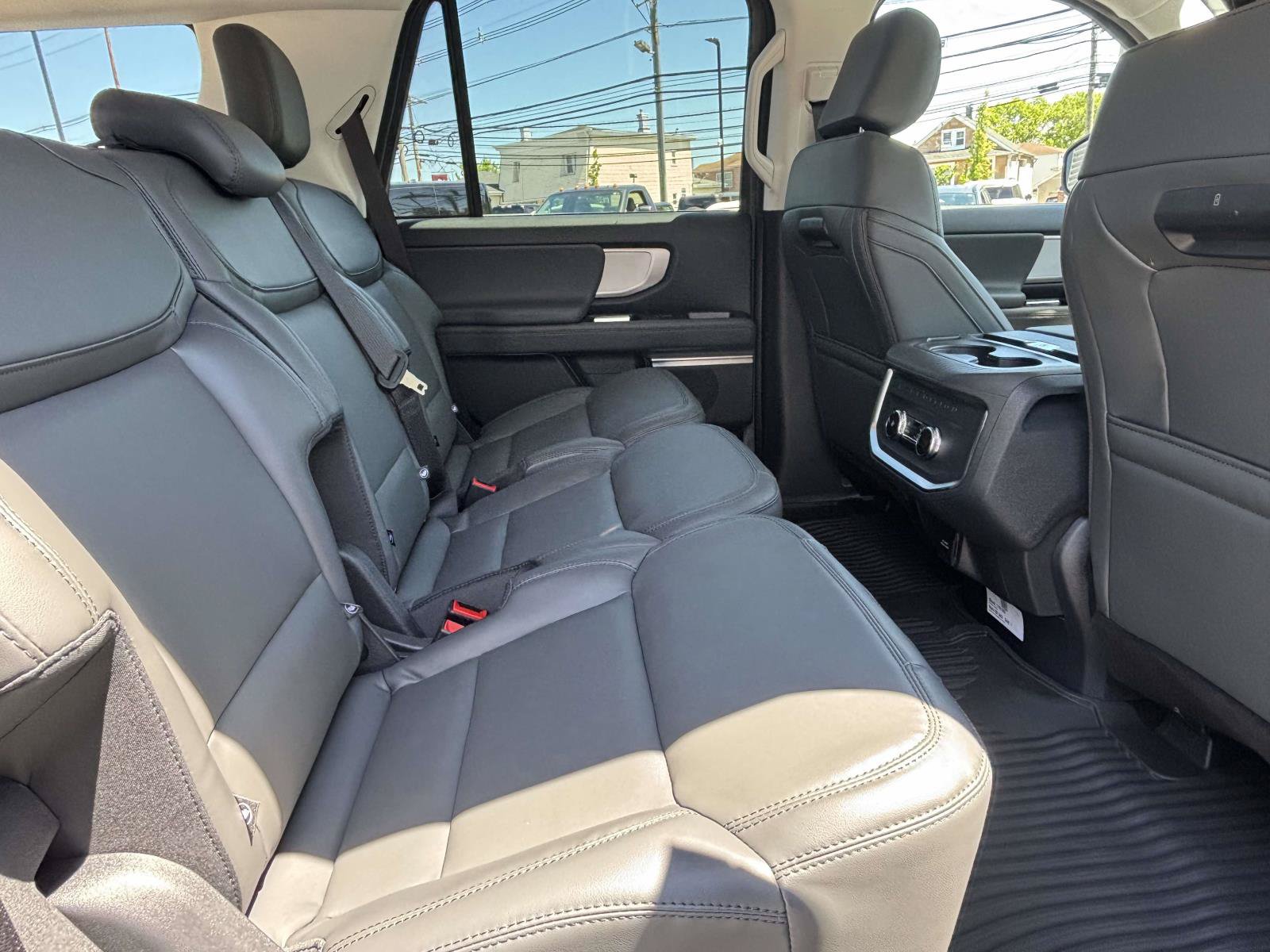 New 2026 Ford Expedition Active AWD/4WD image 30