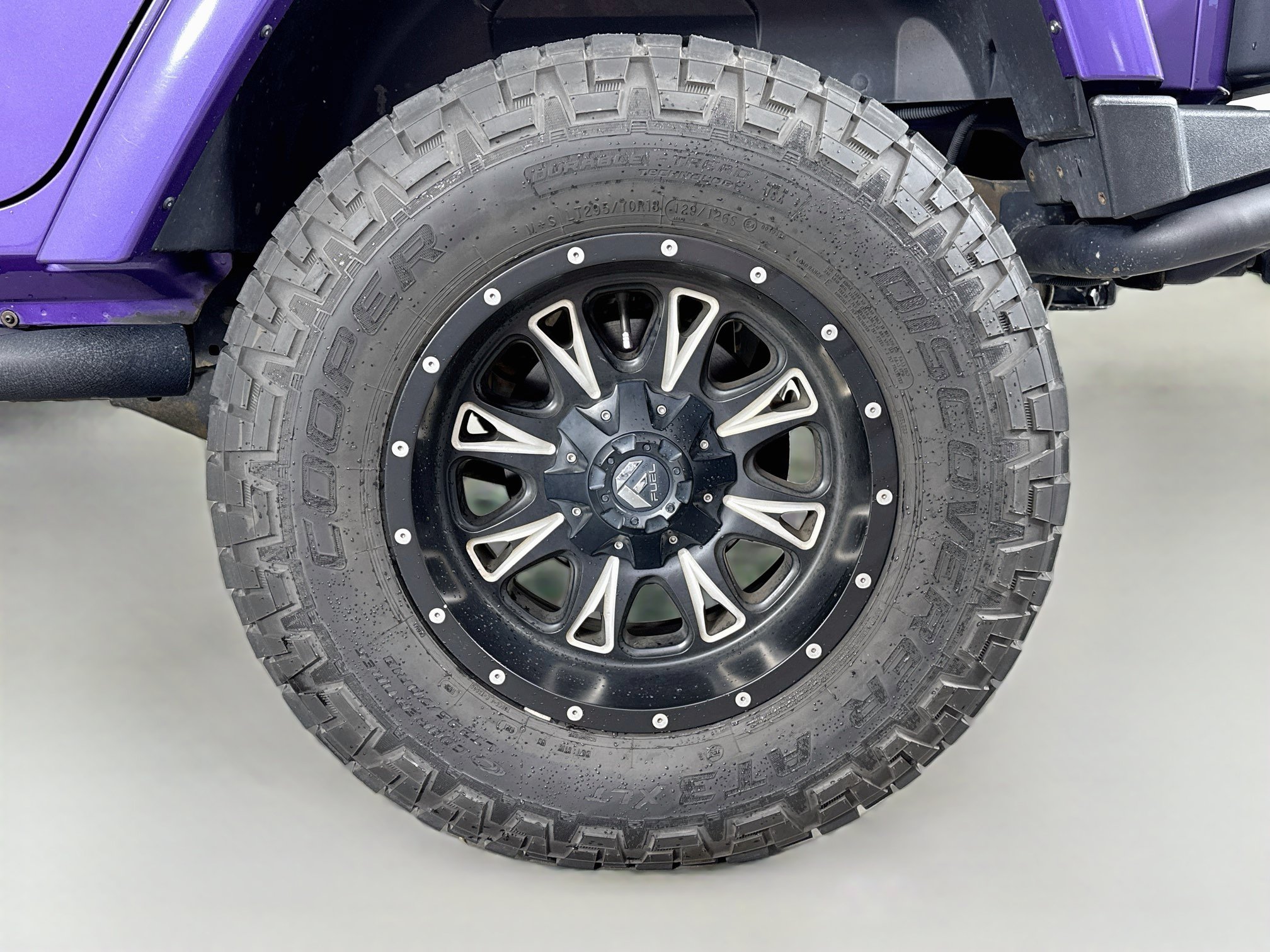 Used 2016 Jeep Wrangler Unlimited Sahara AWD/4WD image 28