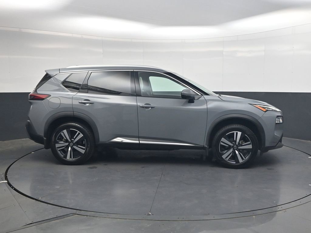 Used 2021 Nissan Rogue SL w/ Premium Package FWD image 3