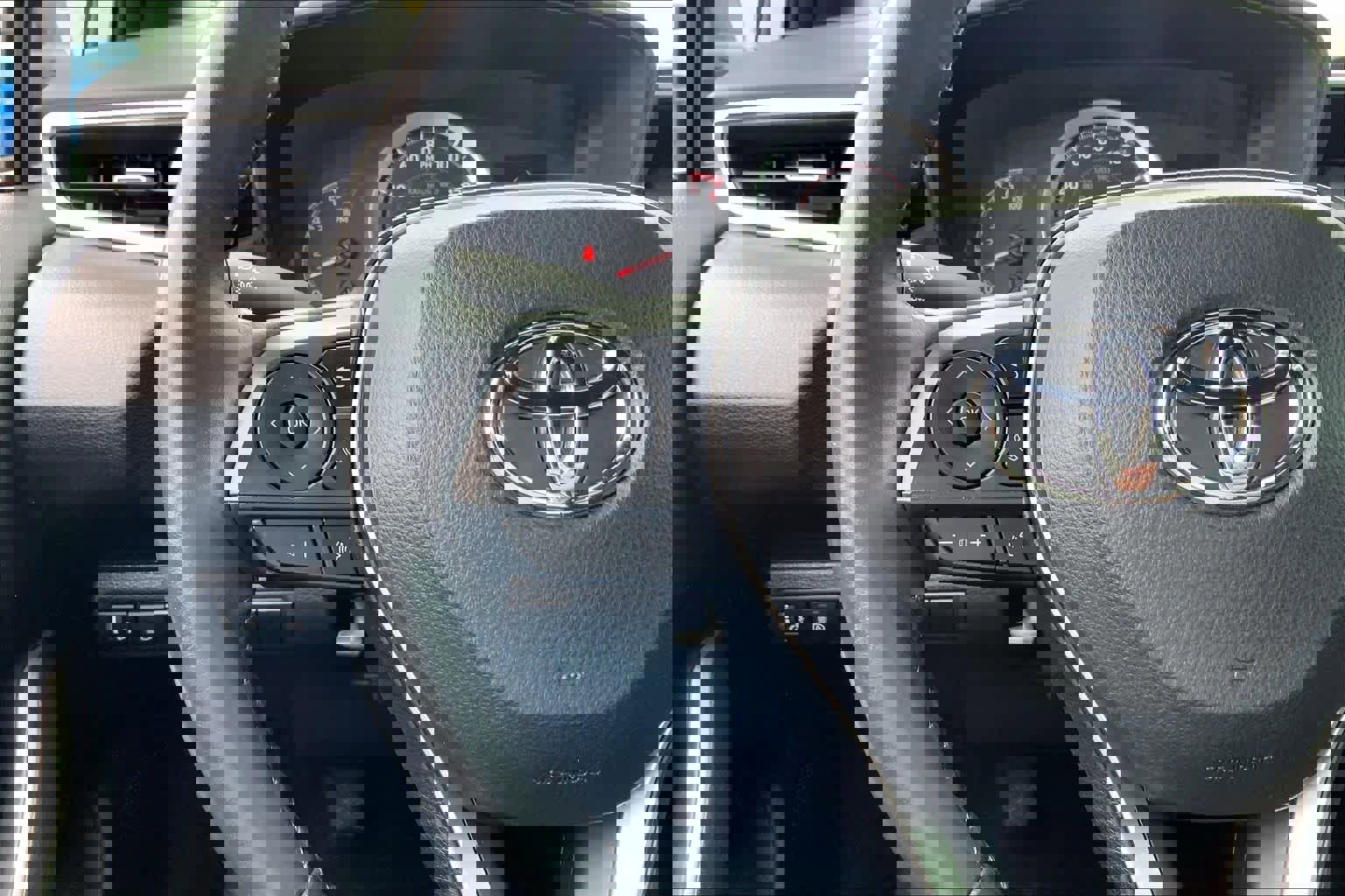 Used 2021 Toyota Corolla SE image 24