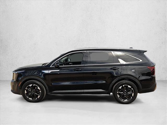 Used 2025 Kia Sorento S FWD image 9
