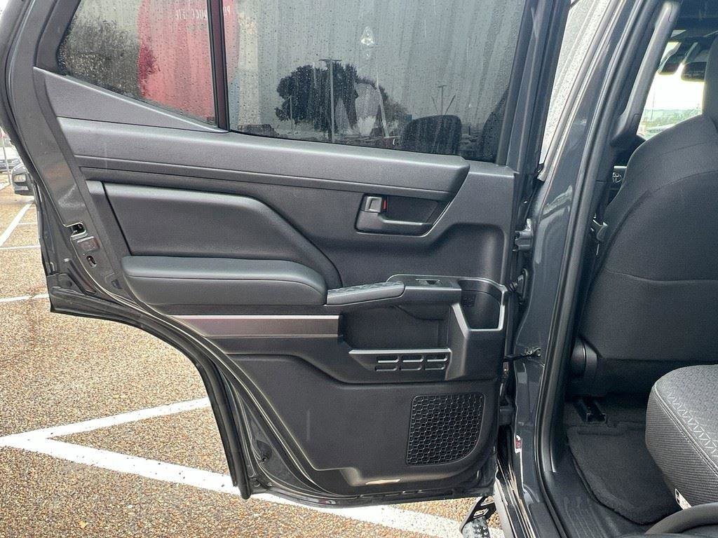 Used 2025 Toyota 4Runner SR5 image 11