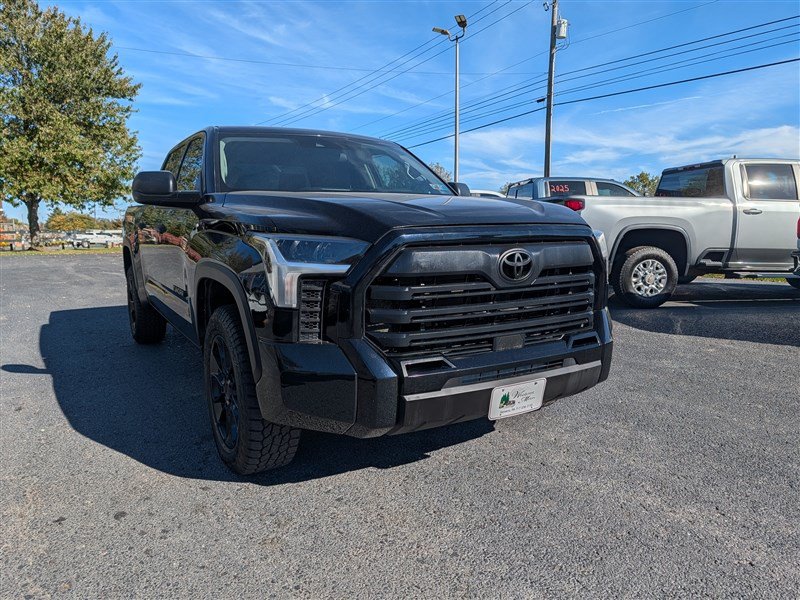 Used 2023 Toyota Tundra SR5 AWD/4WD image 9