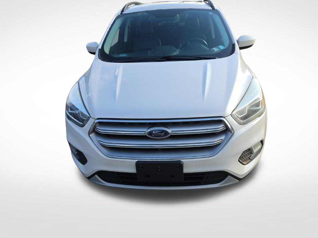 Used 2017 Ford Escape SE w/ SE Leather Comfort Package AWD/4WD image 2