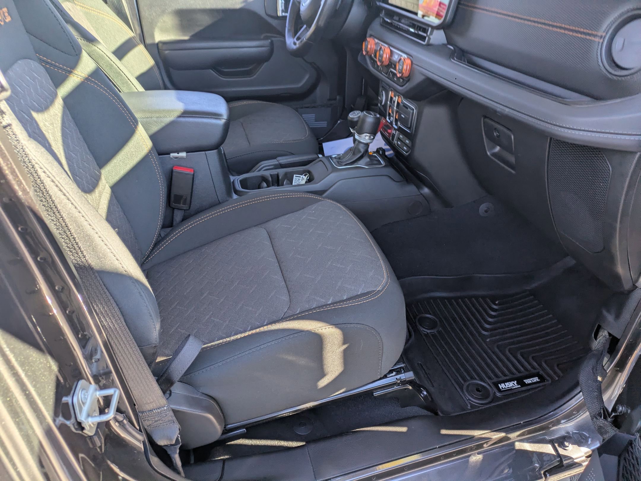 Certified 2024 Jeep Gladiator Mojave w/ Safety Group image 33