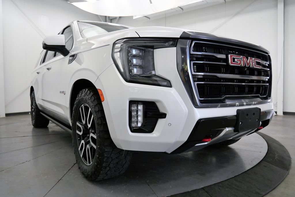 Used 2024 GMC Yukon XL AT4 w/ AT4 Premium Plus Package AWD/4WD image 39