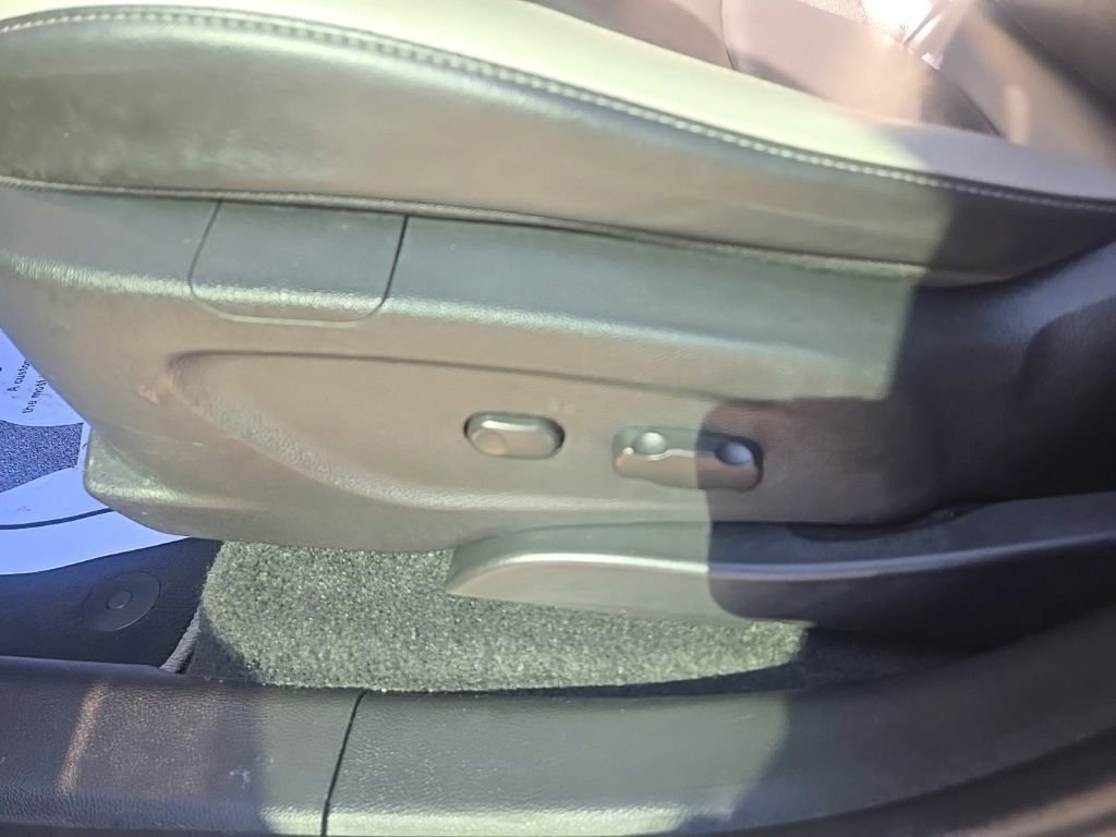 Used 2018 Chevrolet Trax Premier w/ Midnight Edition FWD image 10