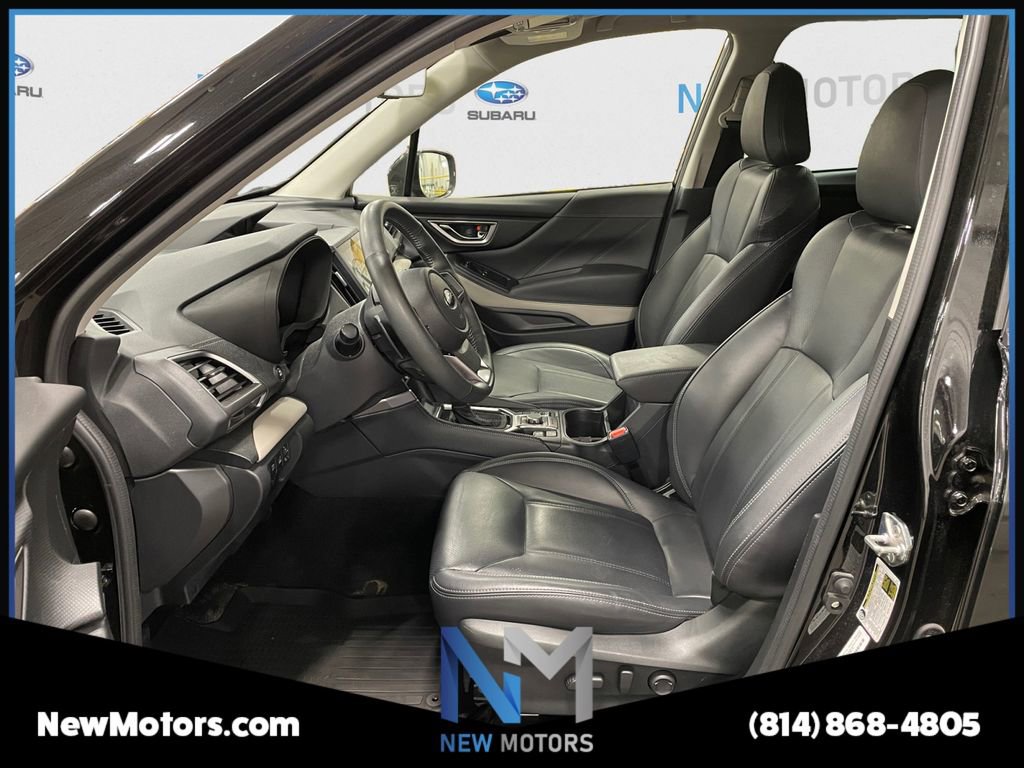 Used 2023 Subaru Forester Limited AWD/4WD image 9