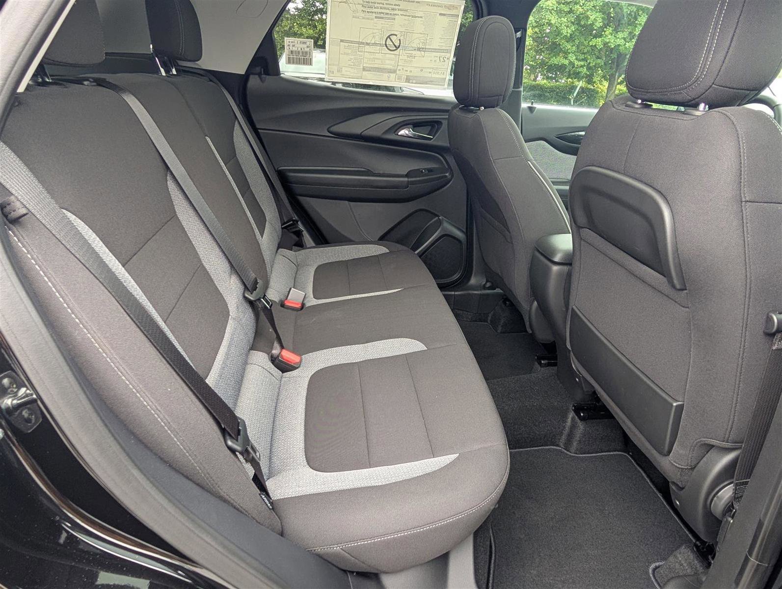 New 2025 Chevrolet TrailBlazer LT w/ LT Cold Weather Package image 8