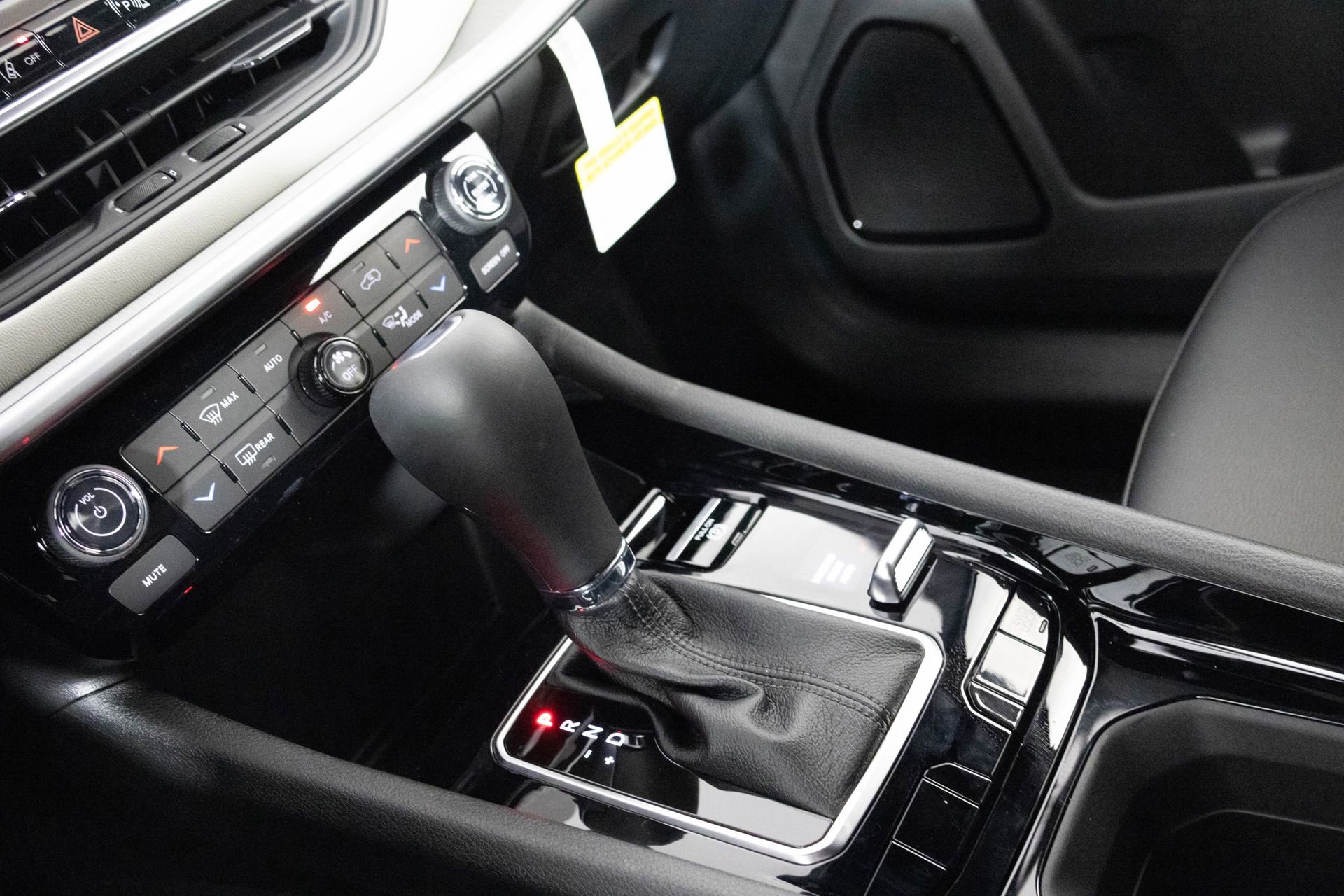 New 2026 Jeep Compass Limited image 25