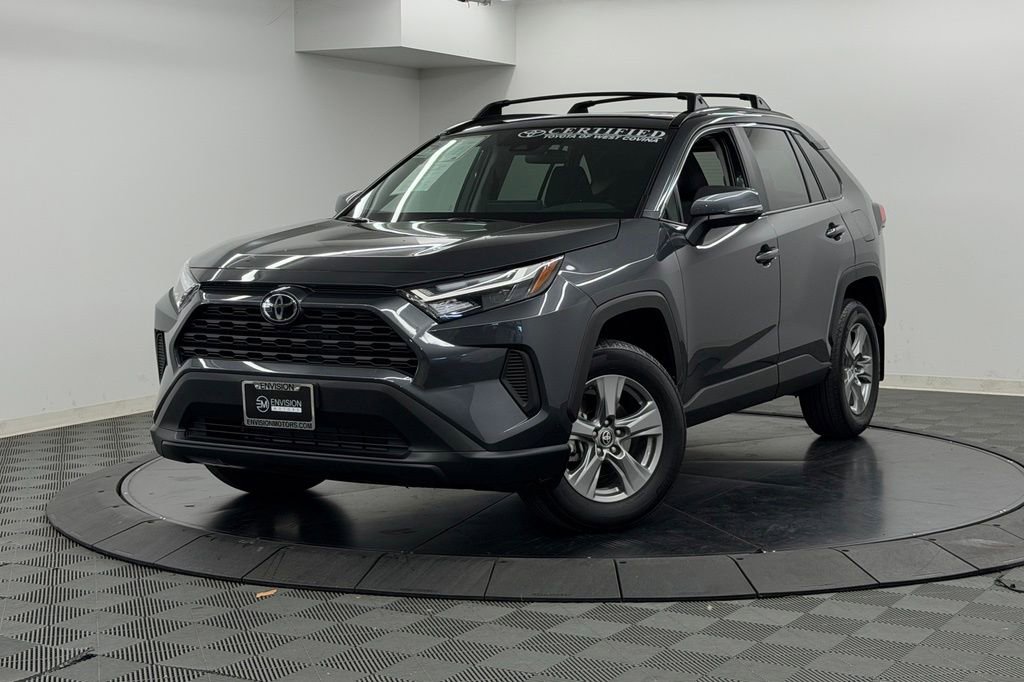 Used 2025 Toyota RAV4 XLE w/ Convenience Package FWD image 3