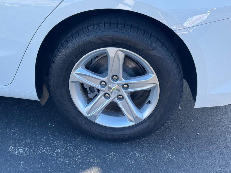 Used 2020 Chevrolet Malibu LS w/ Driver Confidence Package II image 7