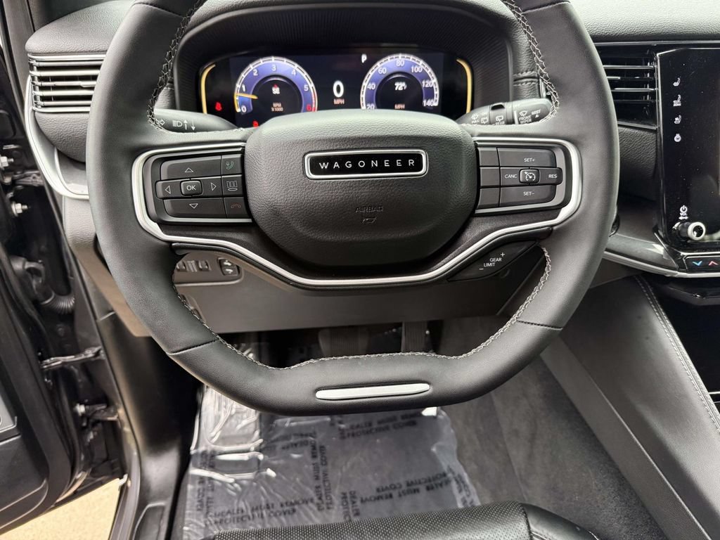 Used 2023 Jeep Wagoneer 4WD image 20