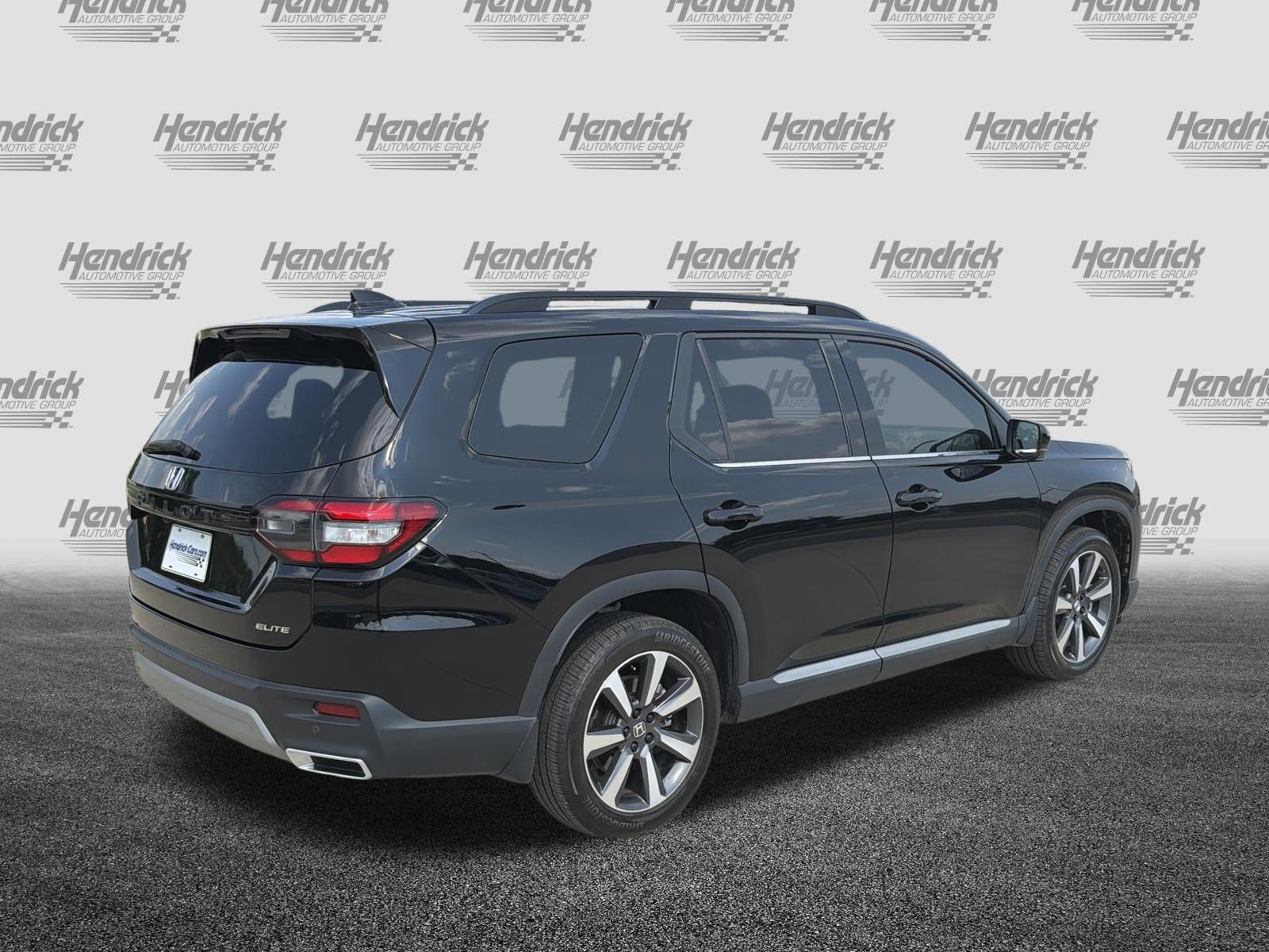 Used 2025 Honda Pilot Elite image 10