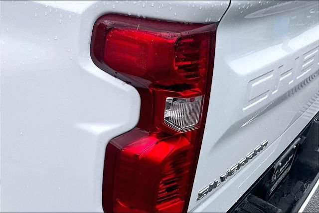 Used 2025 Chevrolet Silverado 1500 Custom AWD/4WD image 19