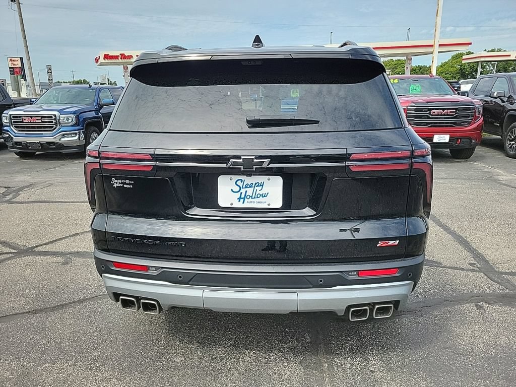 Used 2024 Chevrolet Traverse Z71 w/ Enhanced Driving Package AWD/4WD image 6