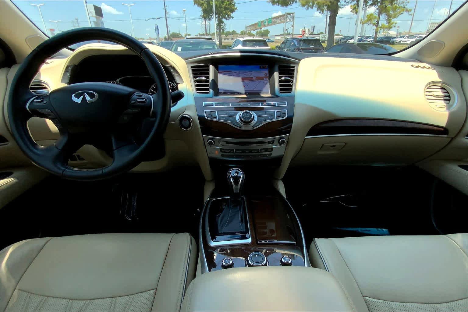 Used 2016 INFINITI QX60 Luxe w/ Deluxe Technology Package AWD/4WD image 16