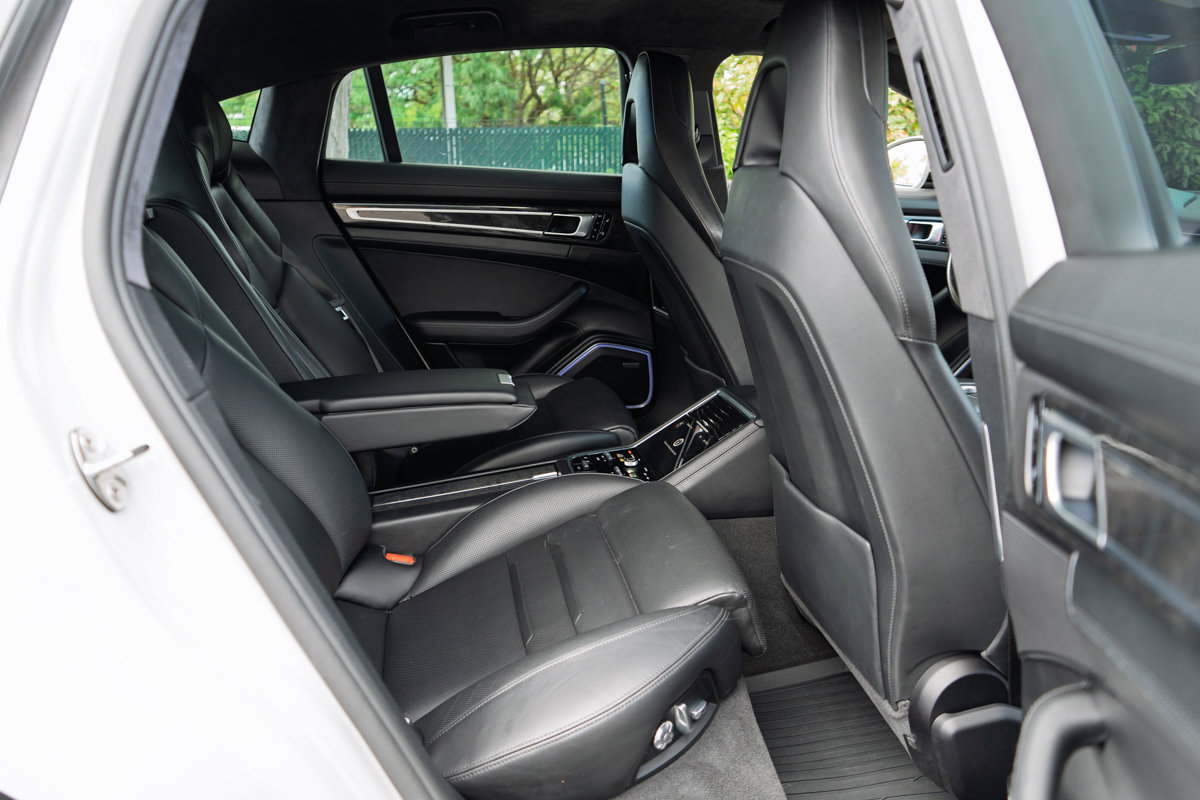 Used 2018 Porsche Panamera Turbo AWD/4WD image 40