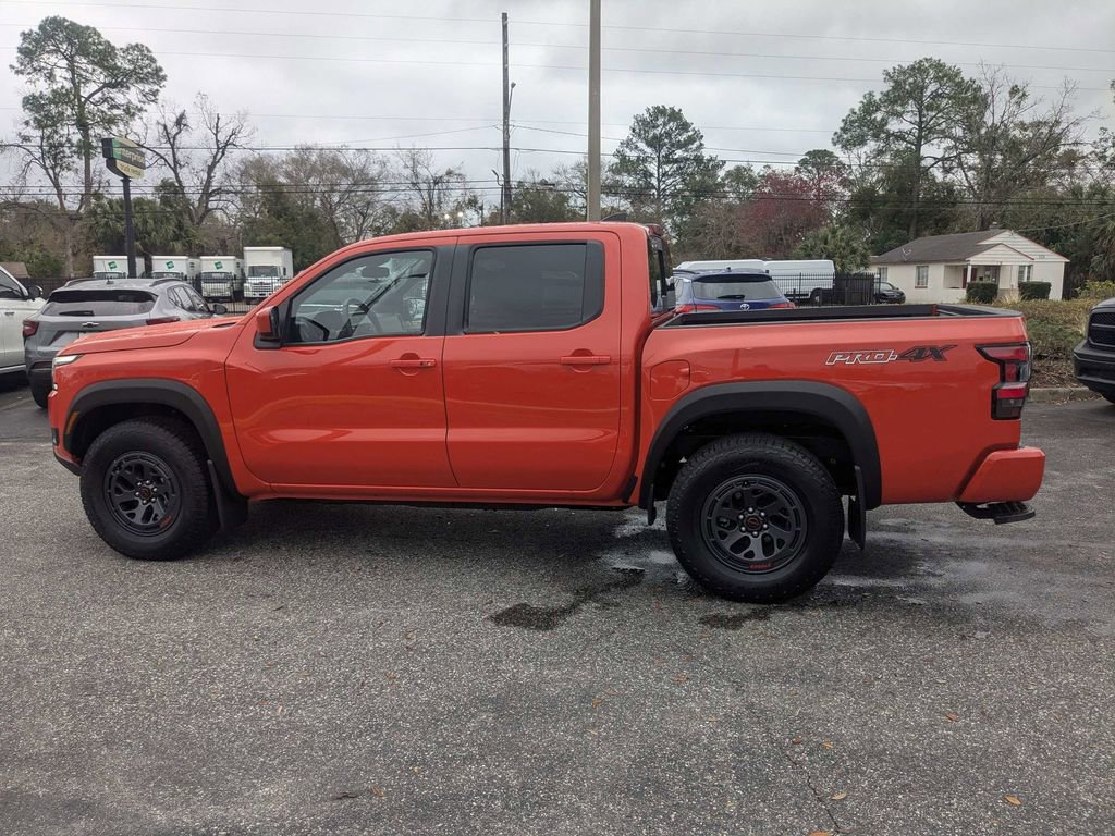 Used 2025 Nissan Frontier PRO-4X w/ Interior Protection Package image 7