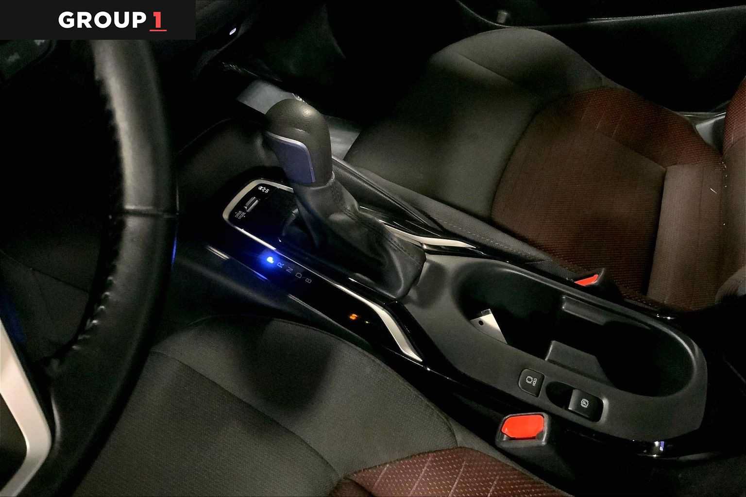 Certified 2025 Toyota Corolla SE w/ Convenience Package FWD image 17