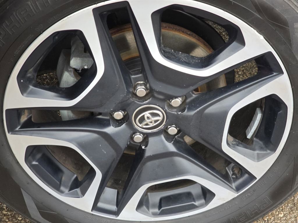 Used 2021 Toyota RAV4 Adventure image 12