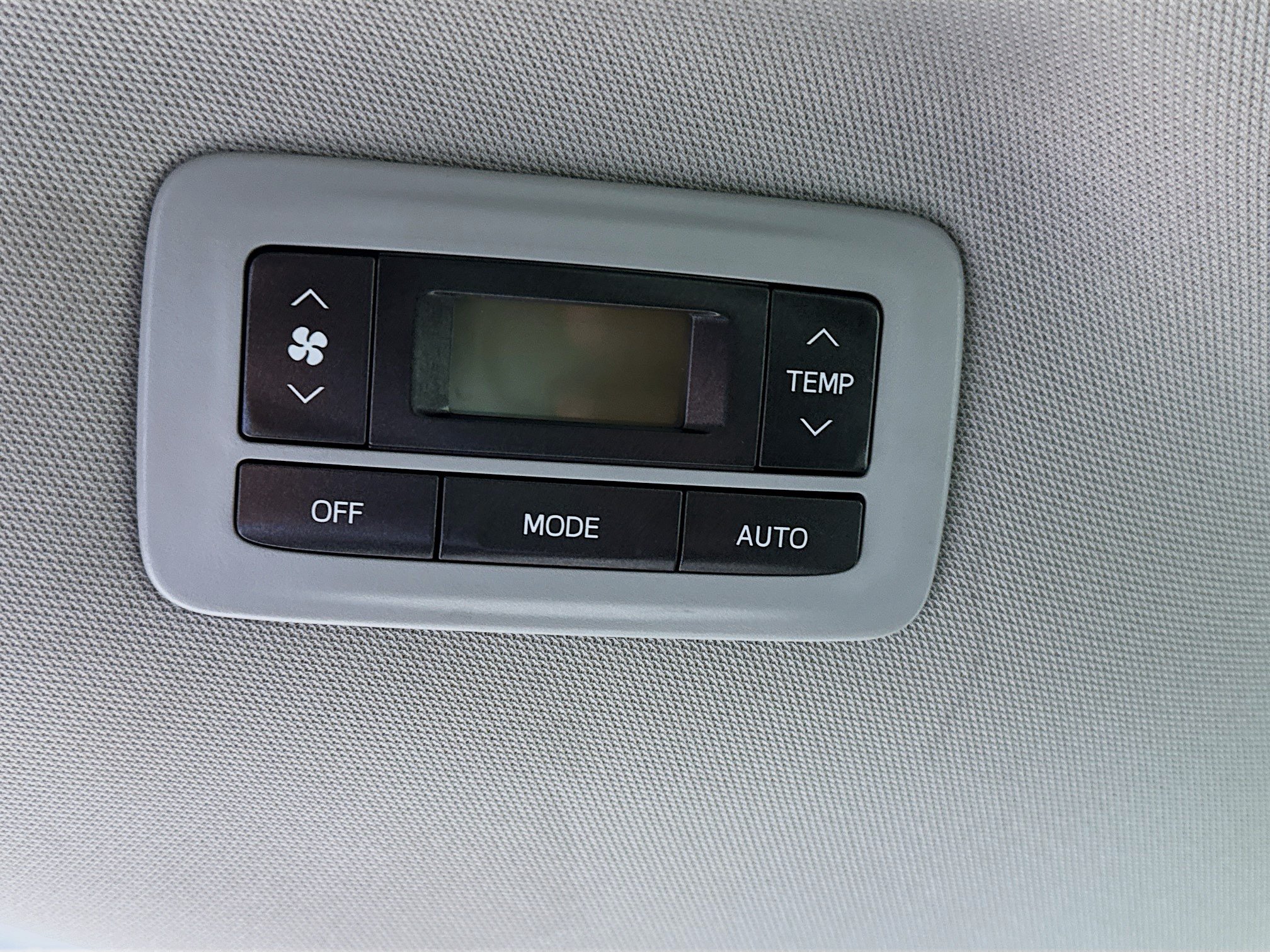 Certified 2020 Toyota Sienna L FWD image 24