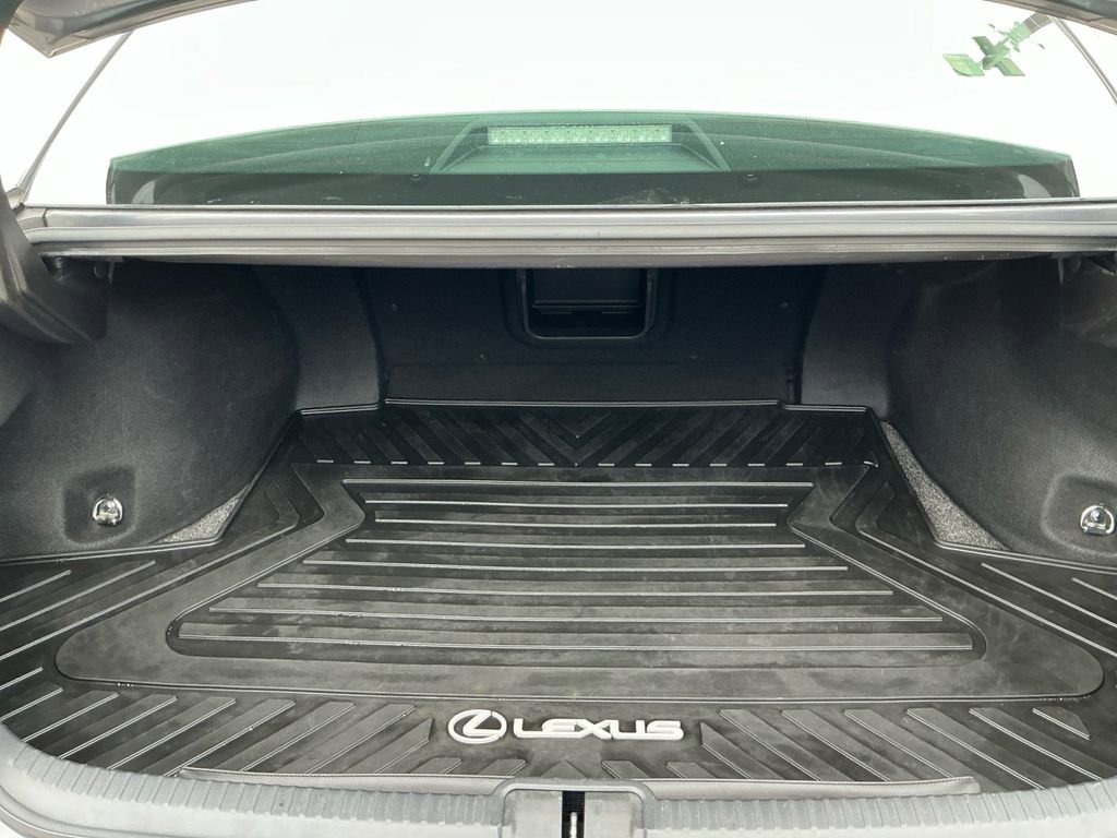 Used 2020 Lexus ES 350 350 Luxury w/ Accessory Package 2 image 17