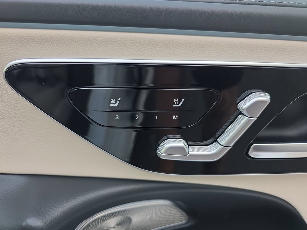 New 2026 Mercedes-Benz E 350 4MATIC Sedan image 17