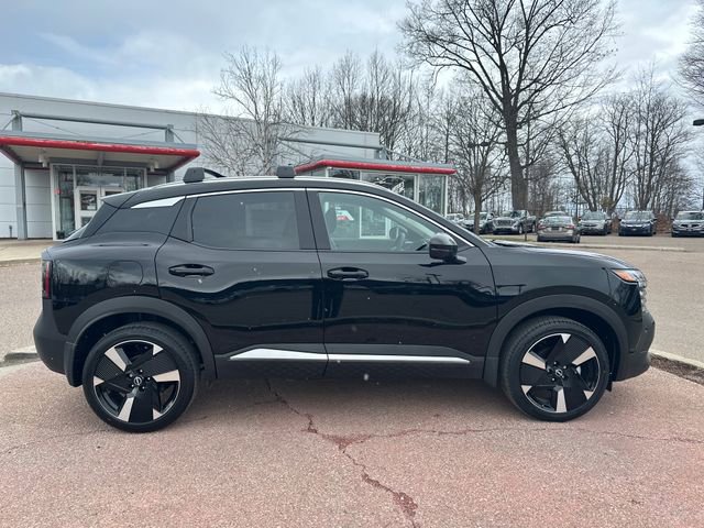 New 2026 Nissan Kicks SR w/ Cold Weather Package image 1