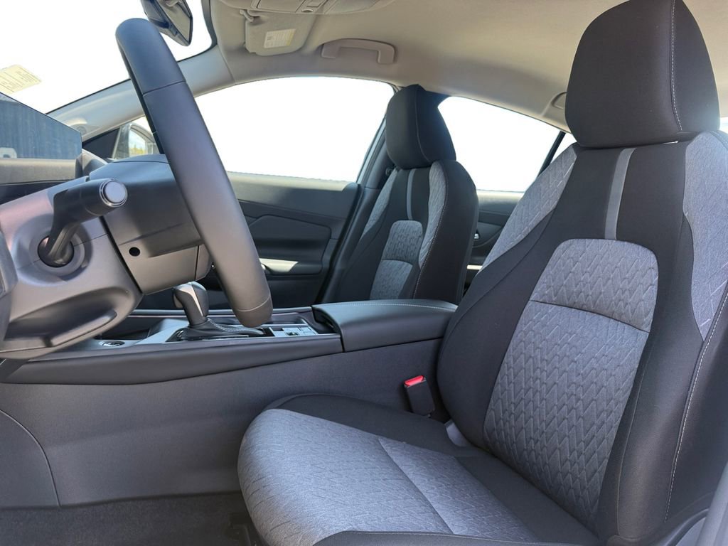New 2026 Nissan Sentra SV w/ SV Convenience Package FWD image 9