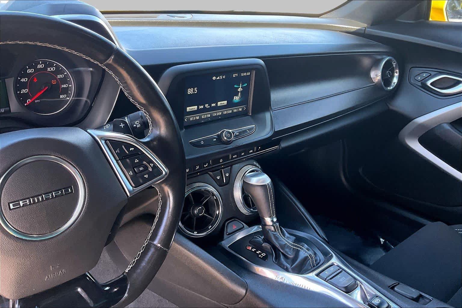 Used 2018 Chevrolet Camaro LT RWD image 7