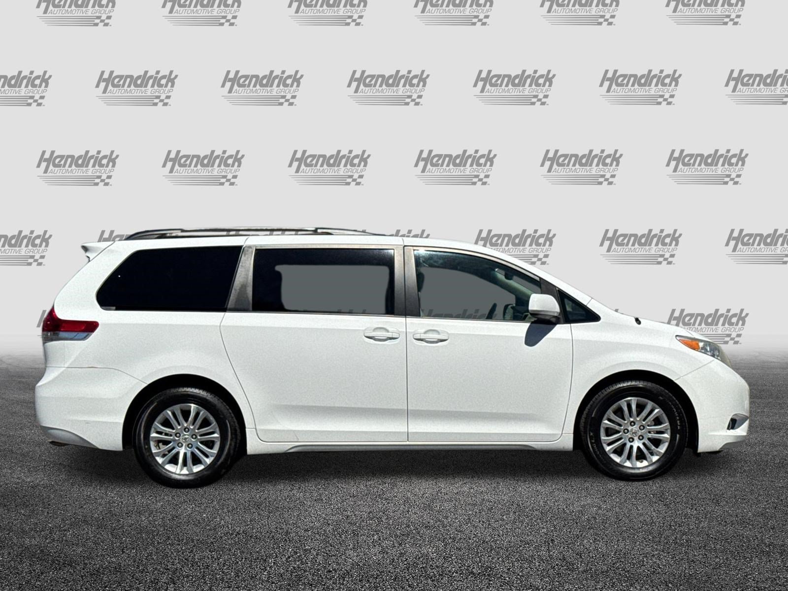 Used 2011 Toyota Sienna XLE FWD image 3