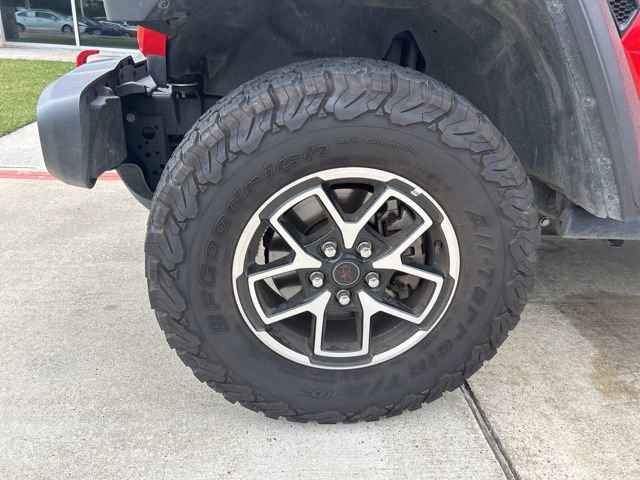 Used 2025 Jeep Wrangler Unlimited Rubicon AWD/4WD image 2