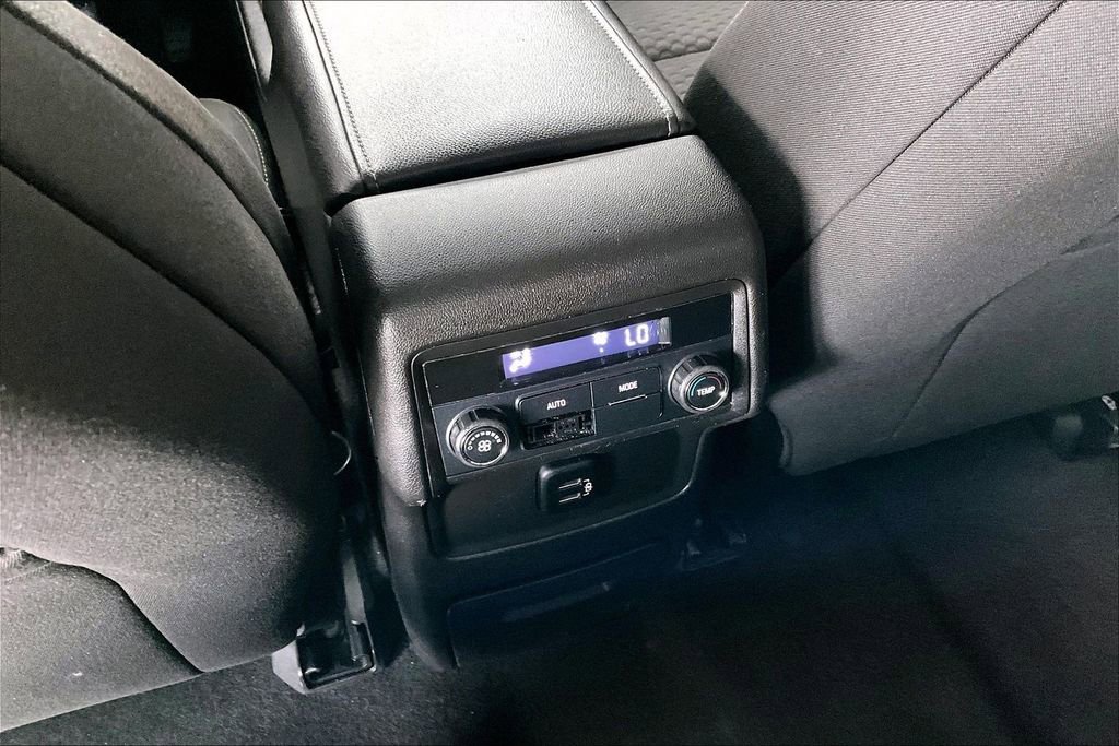 Used 2018 GMC Acadia SLE AWD/4WD image 10