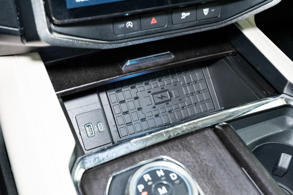 Used 2024 Ford Expedition Platinum AWD/4WD image 22