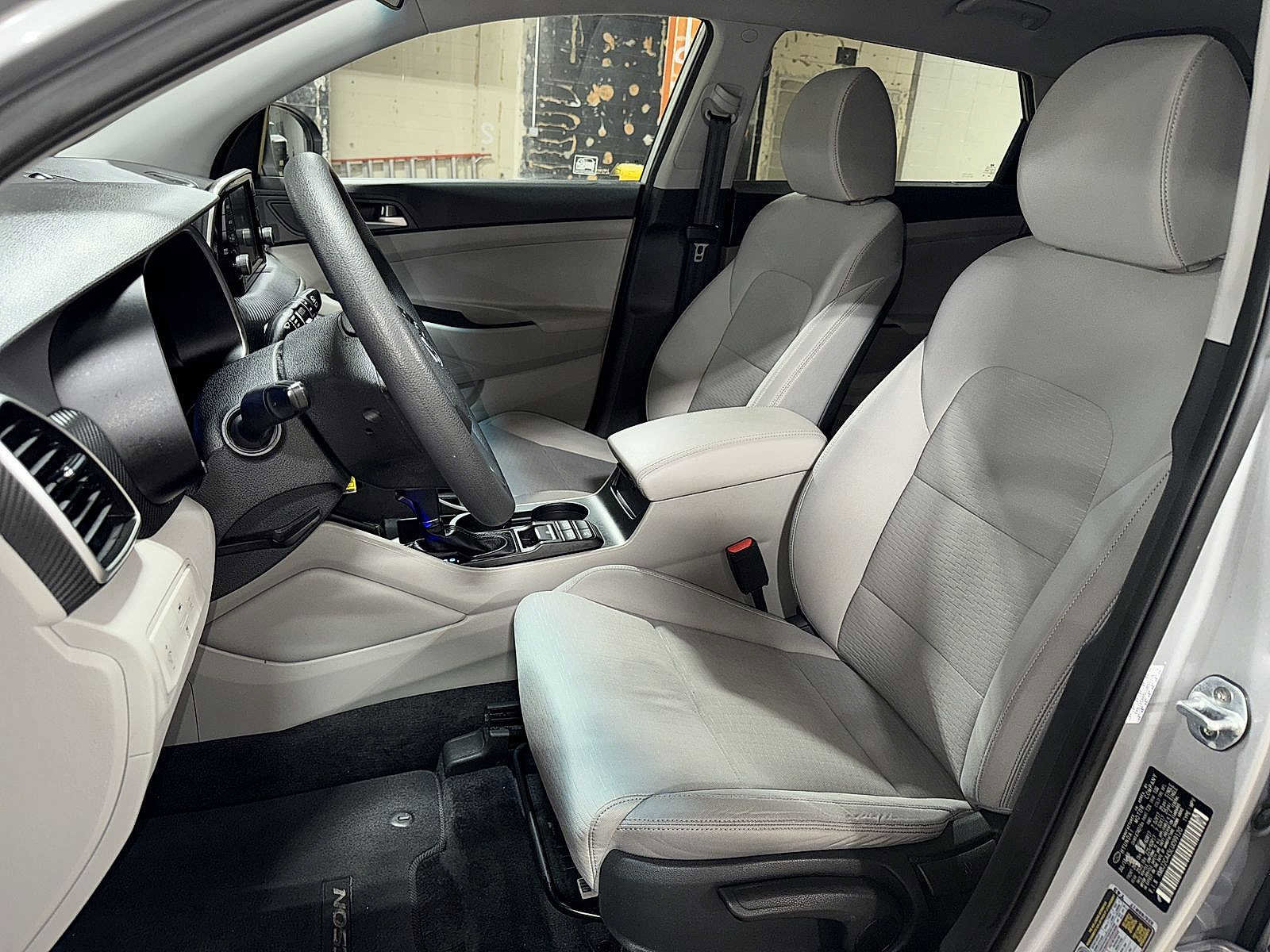 Used 2020 Hyundai Tucson SE image 15